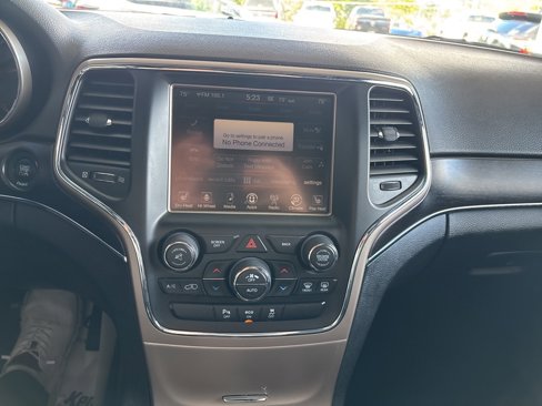 Used 2014 Jeep Grand Cherokee Limited image 16