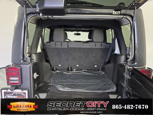 Used 2018 Jeep Wrangler Unlimited Sahara image 27