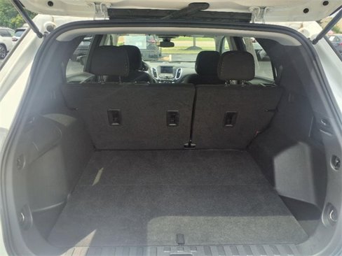 Used 2023 Chevrolet Equinox LT image 33