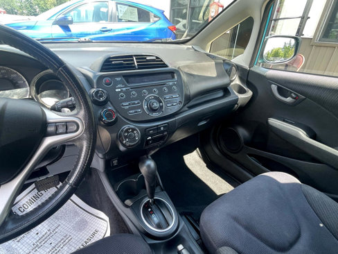 Used 2013 Honda Fit Sport image 13