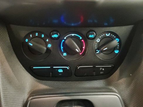 Used 2015 Ford Transit Connect XLT image 19