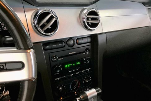 Used 2006 Ford Mustang GT image 18