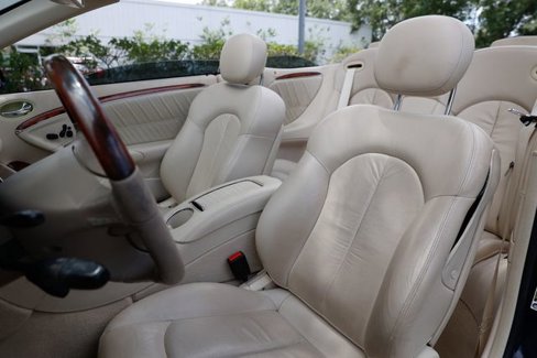 Used 2008 Mercedes-Benz CLK 350 Cabriolet image 4