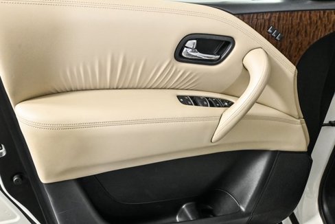 Used 2017 Nissan Armada Platinum image 7
