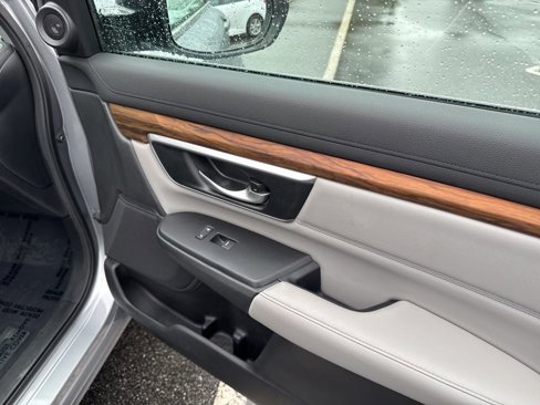 Used 2017 Honda CR-V Touring image 20