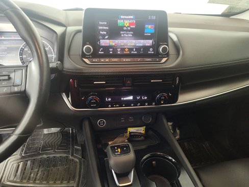 Used 2022 Nissan Rogue SV w/ SV Premium Package image 25