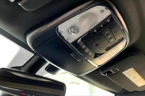 Used 2020 Jeep Grand Cherokee Limited image 32