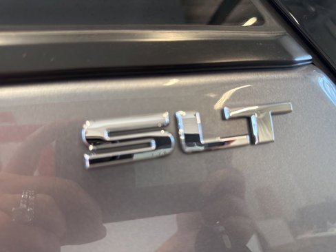 Used 2020 GMC Terrain SLT w/ Preferred Package image 17