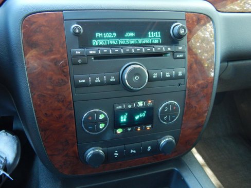 Used 2013 Chevrolet Avalanche LT image 26
