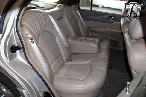 Used 1999 Lincoln Continental image 22