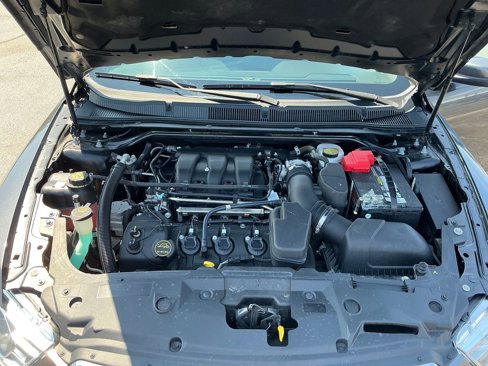 Used 2018 Ford Taurus SEL w/ Equipment Group 201A image 22
