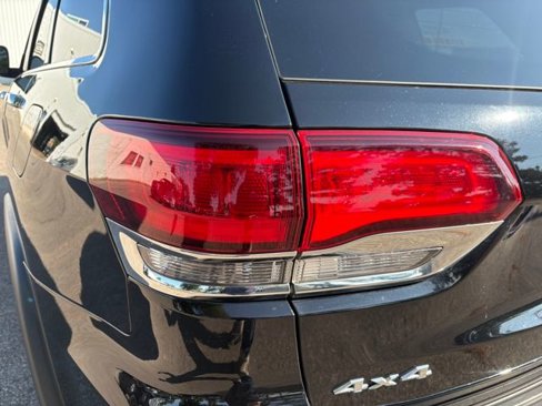 Used 2022 Jeep Grand Cherokee Limited image 41