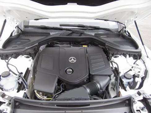 Certified 2025 Mercedes-Benz GLC 300 4MATIC image 8