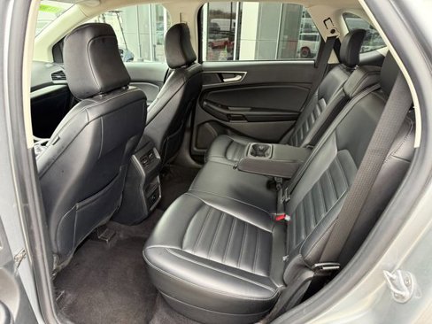 Used 2023 Ford Edge SEL image 14