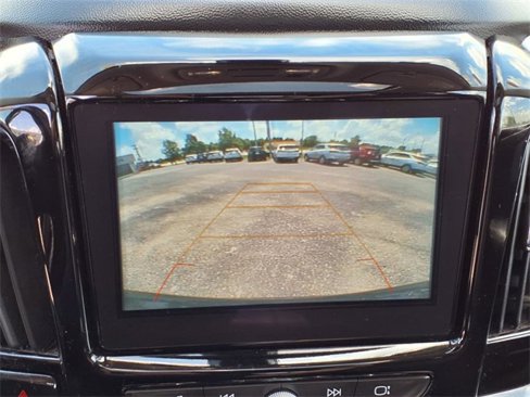 Used 2018 Chevrolet Traverse LT image 27