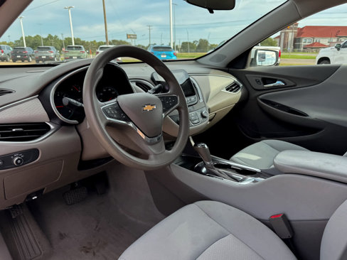 Used 2020 Chevrolet Malibu LS w/ Driver Confidence Package II image 10