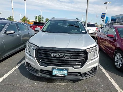 Used 2022 GMC Terrain SLE w/ Driver Convenience Package image 14