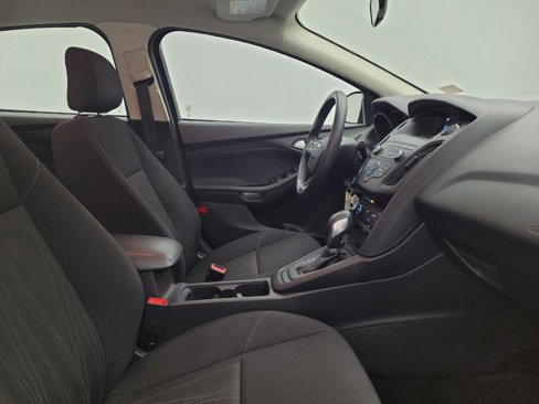 Used 2018 Ford Focus SE image 21