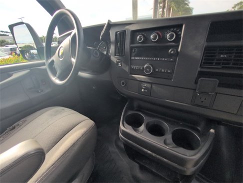 Used 2015 Chevrolet Express 3500 Extended image 11