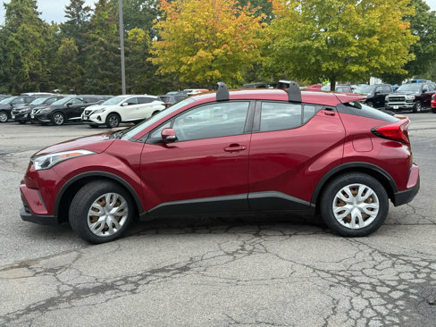 Used 2019 Toyota C-HR LE image 4