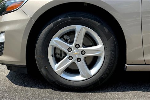 Used 2023 Chevrolet Malibu LS image 8