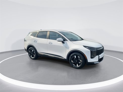 New 2026 Kia Sportage LX image 2