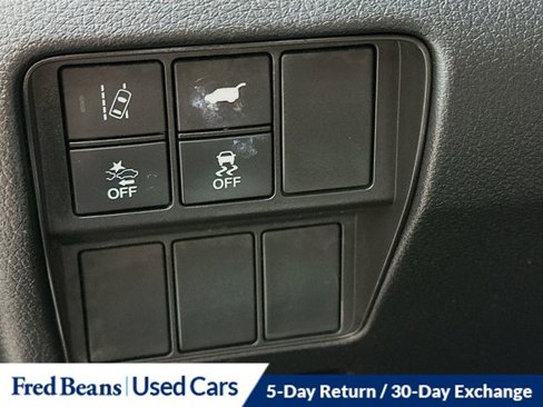 Used 2018 Honda CR-V Touring image 11