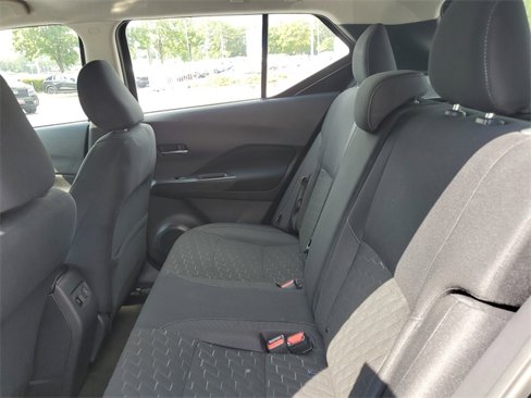 Used 2024 Nissan Kicks SV image 11