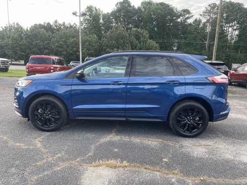 Used 2024 Ford Edge SE w/ Black Appearance Package image 6