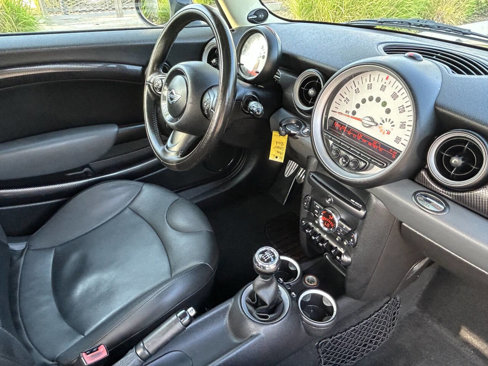 Used 2011 MINI Cooper S image 37