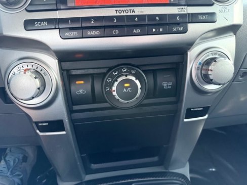 Used 2013 Toyota 4Runner SR5 image 19