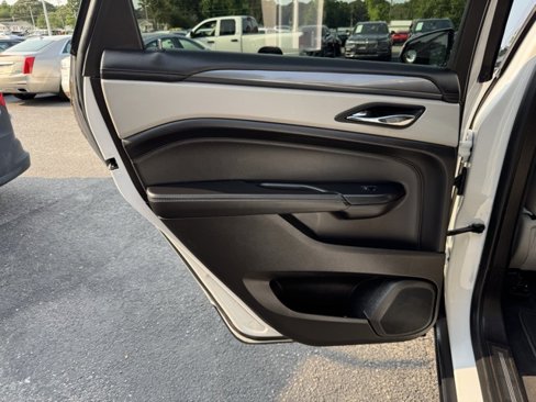 Used 2016 Cadillac SRX FWD image 15
