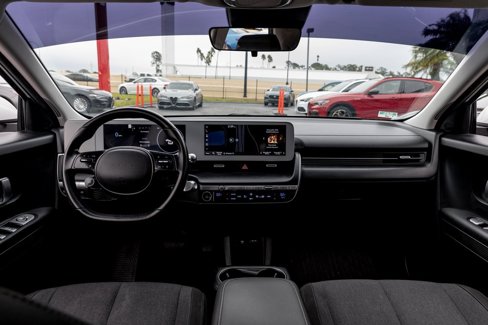 Used 2022 Hyundai Ioniq 5 SE image 29