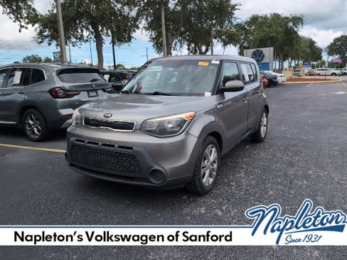 Used 2015 Kia Soul + image 1