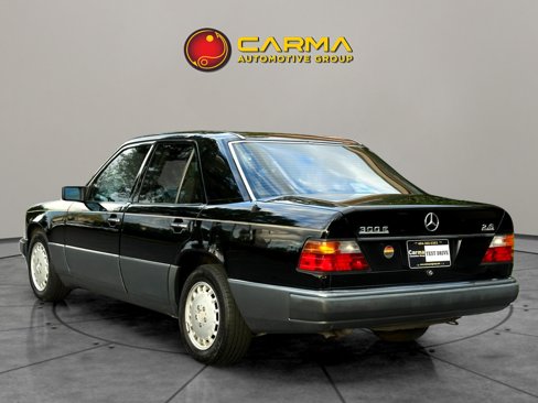Used 1992 Mercedes-Benz 300 E 2.6 image 5