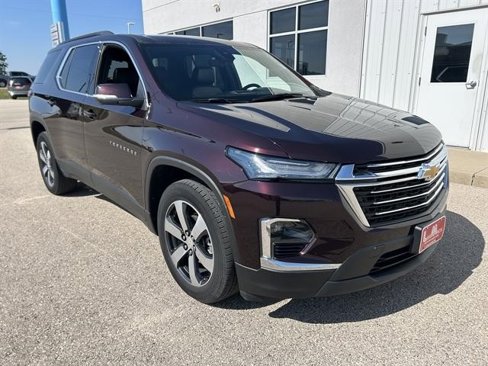 Certified 2023 Chevrolet Traverse LT w/ LT Premium Package image 1