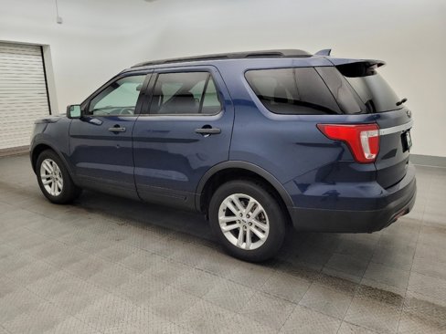 Used 2017 Ford Explorer FWD image 3