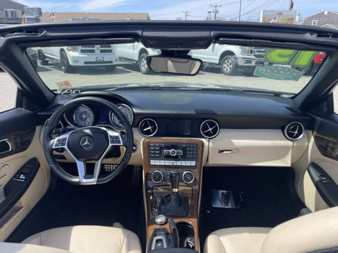 Used 2015 Mercedes-Benz SLK 250 image 20