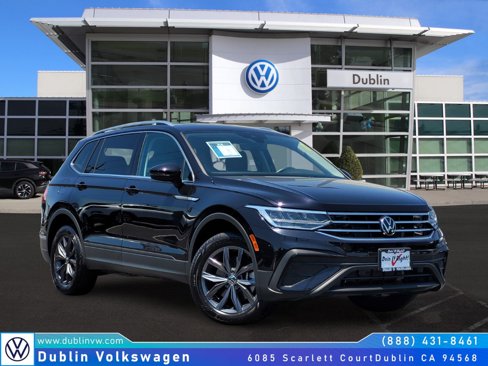 Certified 2022 Volkswagen Tiguan SE image 1