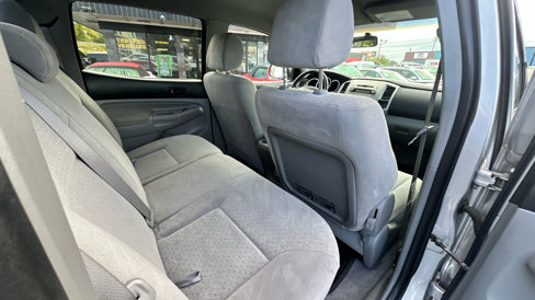 Used 2006 Toyota Tacoma PreRunner image 21