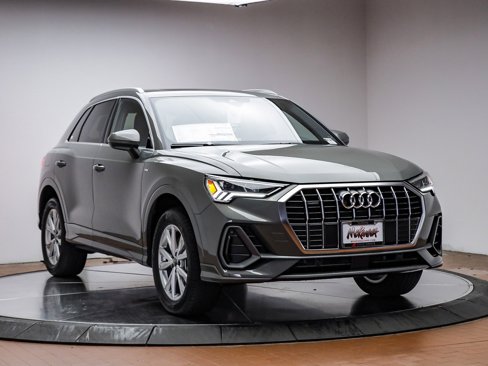 New 2025 Audi Q3 2.0T Premium image 3