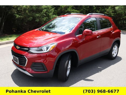 Used 2019 Chevrolet Trax LT w/ Sun & Sound Package image 3
