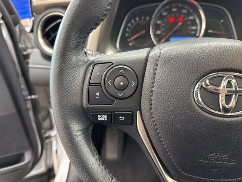 Used 2015 Toyota RAV4 Limited image 37