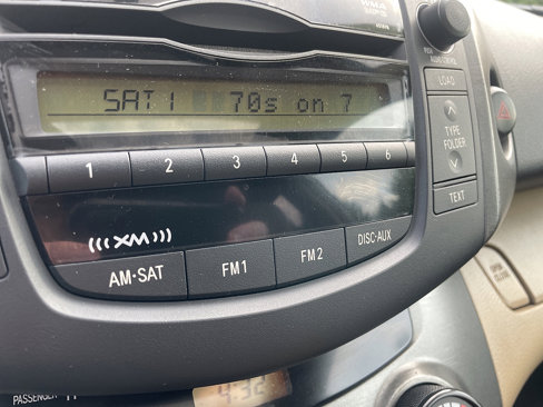 Used 2011 Toyota RAV4 4WD image 41