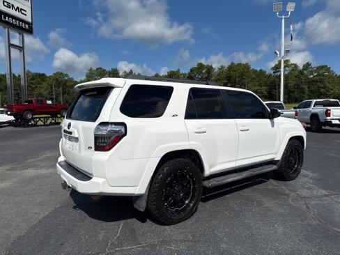 Used 2018 Toyota 4Runner SR5 image 3