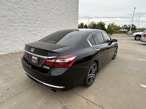 Used 2017 Honda Accord Sport Special Edition image 6