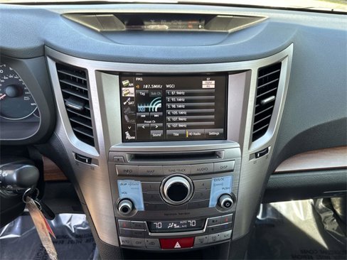 Used 2013 Subaru Outback 2.5i Limited image 25