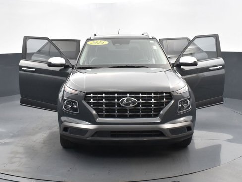 Certified 2024 Hyundai Venue Limited image 30
