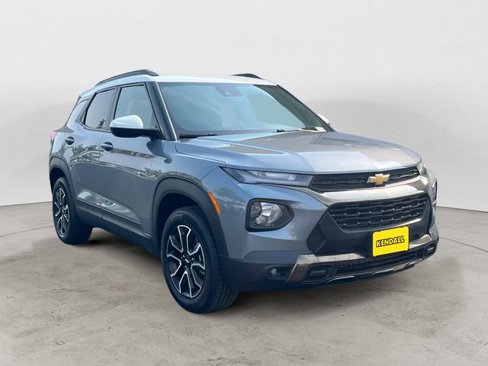 Used 2022 Chevrolet TrailBlazer ACTIV w/ Sun and Liftgate Package image 7