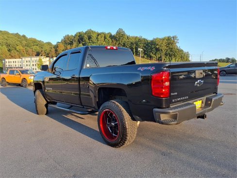 Used 2017 Chevrolet Silverado 1500 W/T w/ Black Out Edition image 4